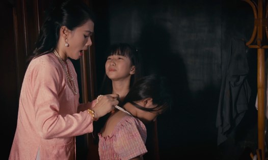 Tình tiết trong phim "Tham vọng giàu sang". Ảnh: Nhà sản xuất.