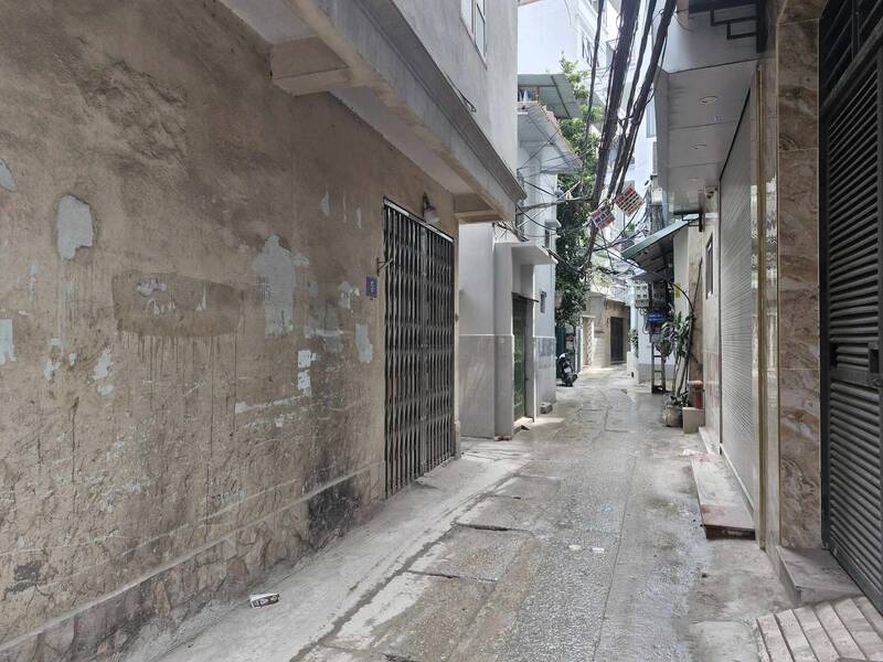 The segment of houses in alleys in Hanoi is attracting many people's attention. Photo: Thu Giang