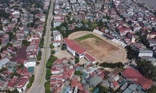 Sân vận động TP Yên Bái được đầu tư cải tạo, nâng cấp. Ảnh: Trần Bùi