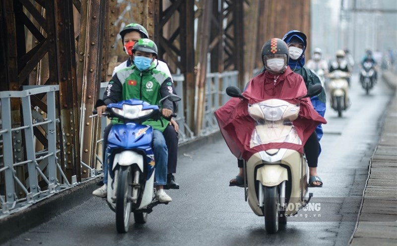 Hanoi weather forecast: scattered rain, cold weather tomorrow, November 4. Photo: Nguyen Long