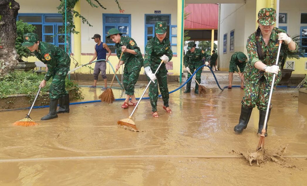 Schools are cleaned up to welcome students back after the floods. Photo: T. Hien