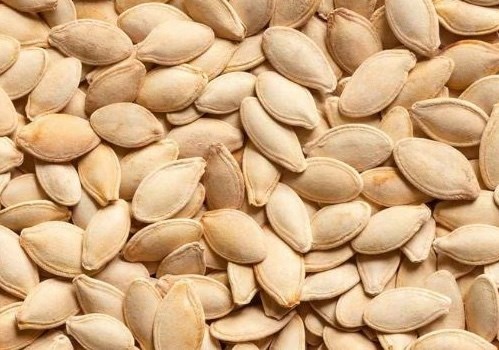 Flaxseeds, walnuts, and pumpkin seeds are not only great sources of omega-3s, but also provide many important health benefits. Photo: Kieu Vu.