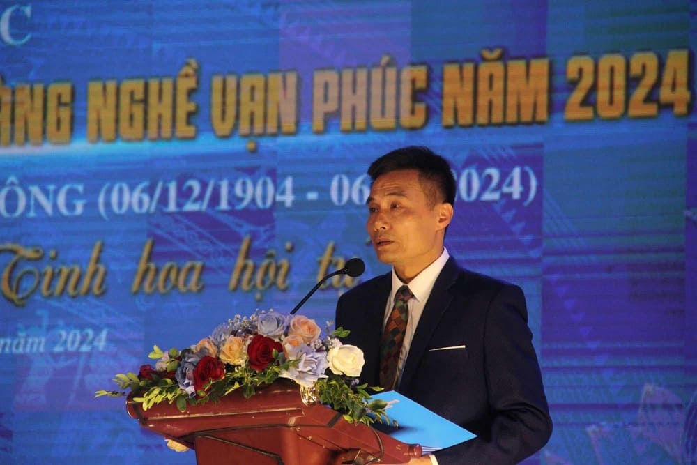  Ong Nguyen Van Du - Chu tich UBND phuong Van Phuc, Truong ban to chuc phat bieu tai le khai mac. Anh: BTC