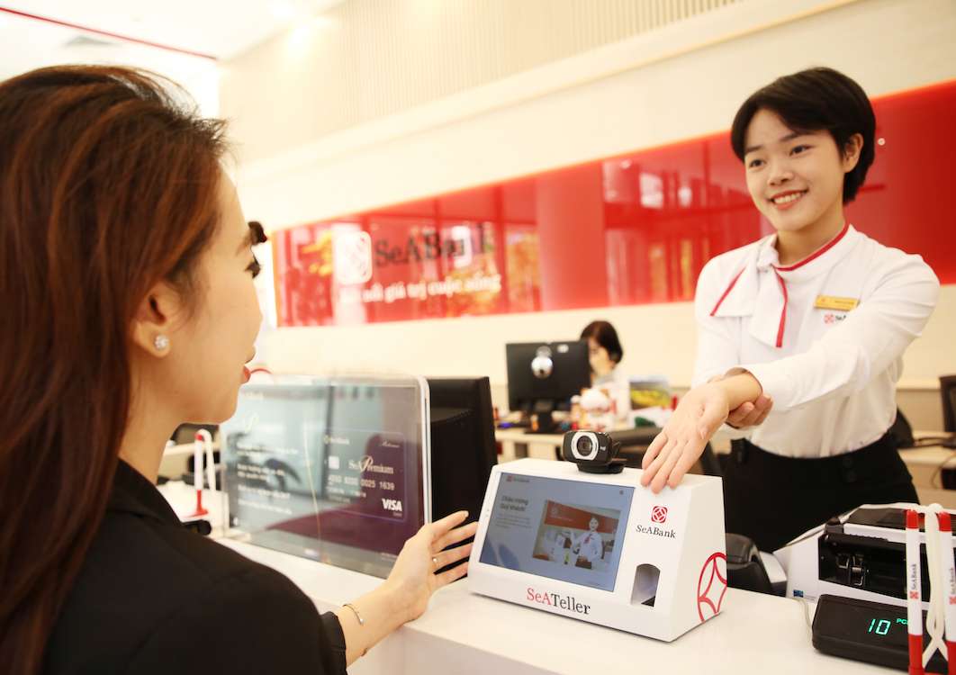 SeABank successfully upgraded the T24 core banking system to R22 - the latest version deployed in the Vietnamese market. Photo: SeABank