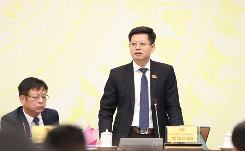 Standing member of the Finance and Budget Committee Vu Tuan Anh stated that the Government has not yet submitted to the National Assembly Standing Committee an adjustment to the family deduction level. Photo: Y Nhu