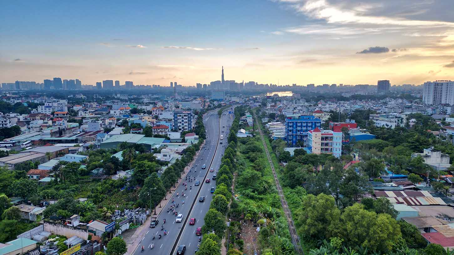 Pham Van Dong Street (Thu Duc City) - where the Ring Road 2 project passes through. Photo: Anh Tu