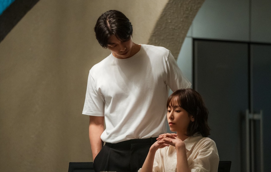 Gong Yoo, Seo Hyun Jin dien an y trong phim “Chiec vali”. Anh: Nha san xuat