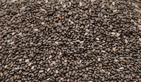 Chia seeds mixed with apple cider vinegar and lemon will aid in weight loss. Photo: Kieu Vu