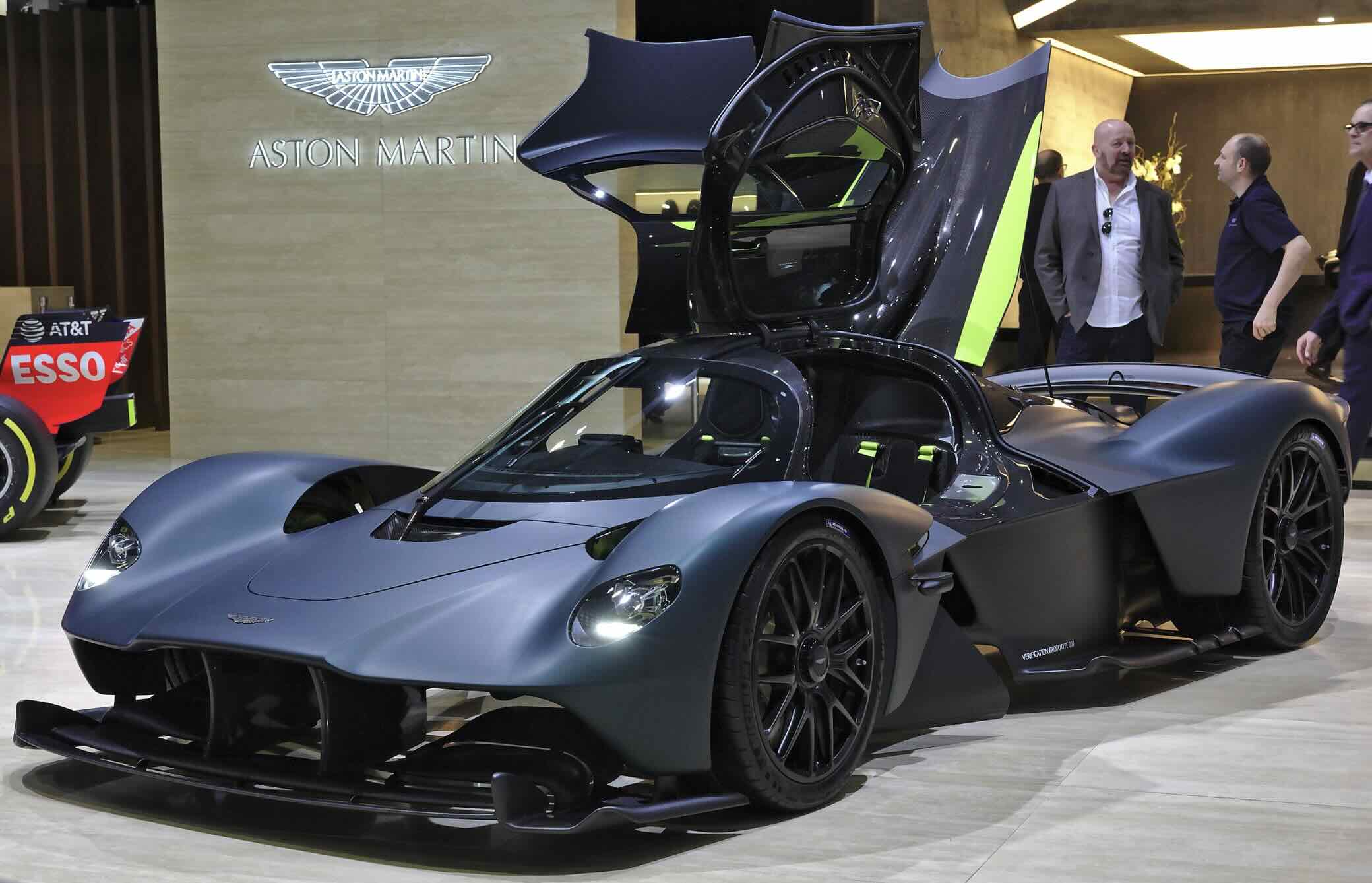 Mau xe Aston Martin Valkyrie pha vo ki luc vong dua Silverstone. Anh: Aston Martin