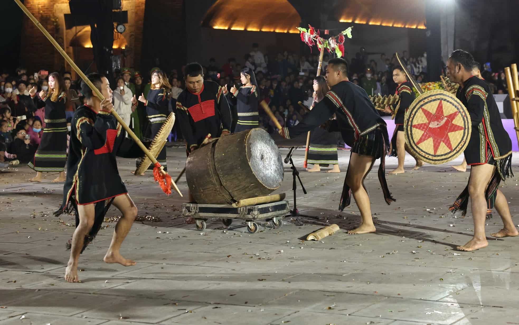 Festival Ninh Binh lan thu III, nam 2024 voi chu de “Dong chay Di san” co quy mo quoc te duoc to chuc tu ngay 24 - 30.11.2024, voi nhieu hoat dong nghe thuat, van hoa dac sac. Anh: Nguyen Truong