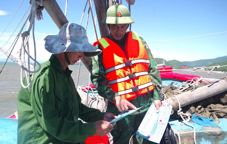 Quang Binh province strictly manages fishing vessels to prevent shortages in aquatic products. Photo: Border Guard