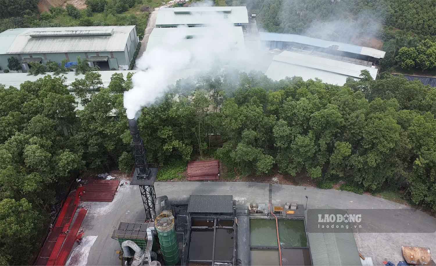 Người dân xã Trạm Thản, huyện Phù Ninh (Phú Thọ) nhiều năm qua vẫn luôn bất an về tình trạng ô nhiễm ở gần Khu xử lý rác. Ảnh: Lam Thanh.