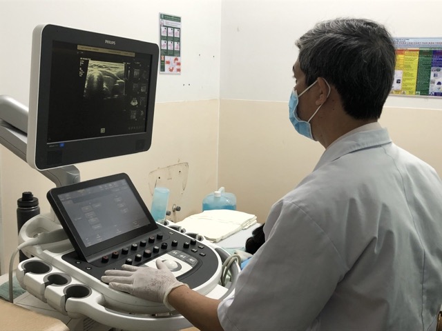 Regular cancer screening helps in early detection and effective treatment. Photo: Nguyen Ly