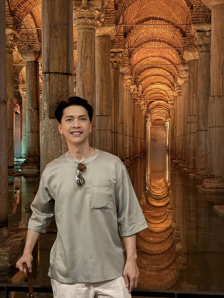 Basilica Cistern, tuyet tac be chua nuoc ngam tai Istanbul, duoc xay dung vao the ky 6 duoi trieu dai Hoang de Byzantine Justinian I. Voi suc chua len den 80.000 met khoi nuoc, cong trinh nay cung cap nuoc cho Cung dien Dai de va cac cong trinh quan trong khac trong khu vuc thanh pho Constantinople. Anh: Facebook nhan vat