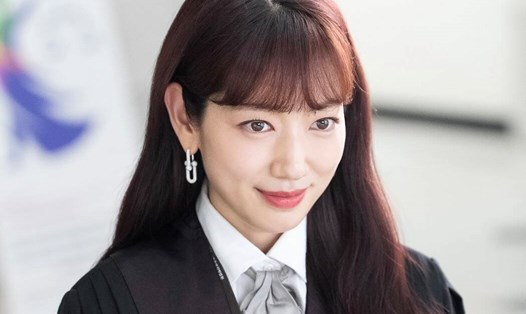 Park Shin Hye được khen khi đóng vai thẩm phán ác quỷ. Ảnh: Nhà sản xuất