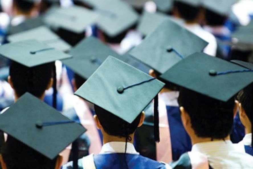 The State Council of Professors has announced the list of qualified candidates for the titles of professor and associate professor in 2024. Photo: VTV