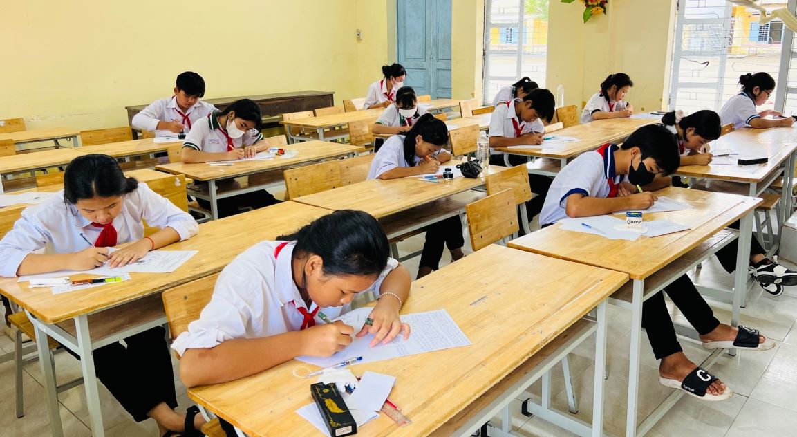 Soc Trang regulates tuition fees for the 2024 - 2025 school year