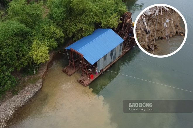 The bank of the Cong River through Thai Nguyen has been eroded due to sand and gravel mining activities. Photo: Lam Thanh