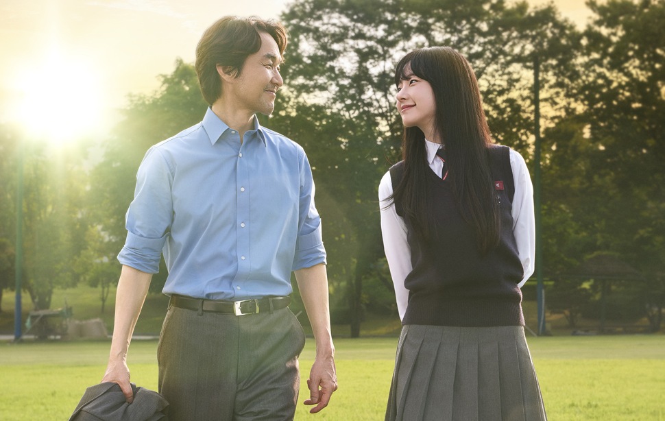 Han Suk Kyu and Chae Won Bin in a scene. Photo: Producer