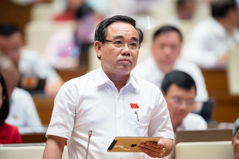 Delegate Le Huu Tri - National Assembly Delegation of Khanh Hoa province. Photo: National Assembly