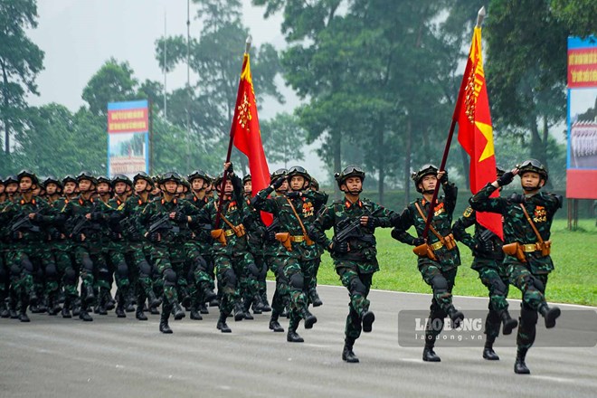 2 mốc thời gian về tiền lương quân đội, công an là năm 2025 và sau 2026. Ảnh minh họa: Trần Vương.
