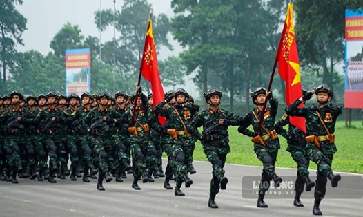 2 mốc thời gian về tiền lương quân đội, công an là năm 2025 và sau 2026. Ảnh minh họa: Trần Vương.
