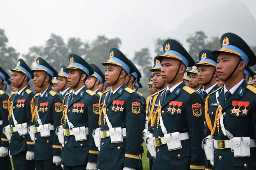 Proposal to increase retirement age, promote military ranks, and raise salaries ahead of schedule for military officers. Illustration photo: VGP