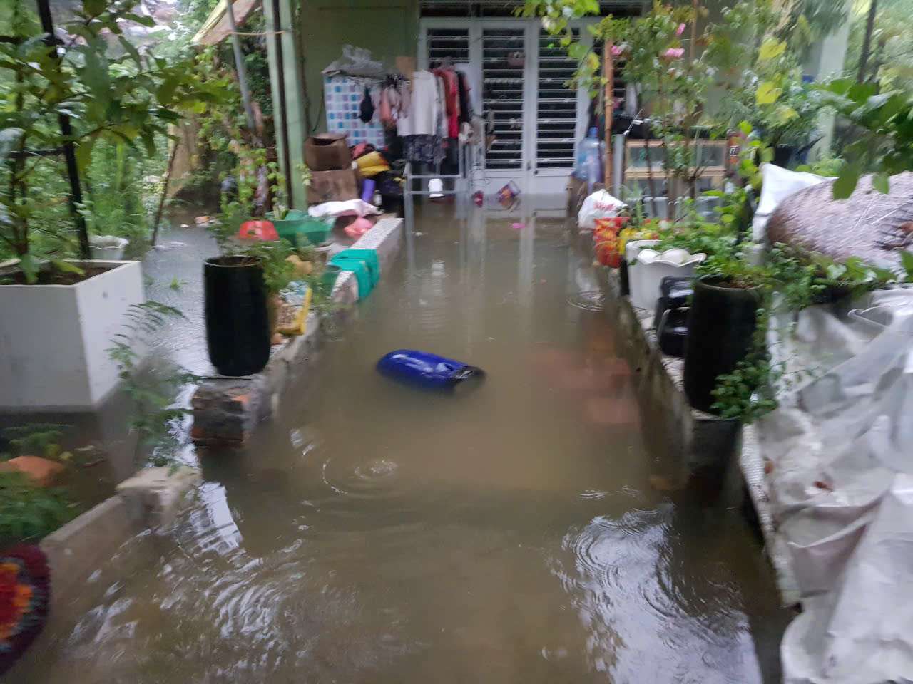 Nhieu khu vuc dan cu o Da Nang bi ngap cuc bo. Anh: An Thuong