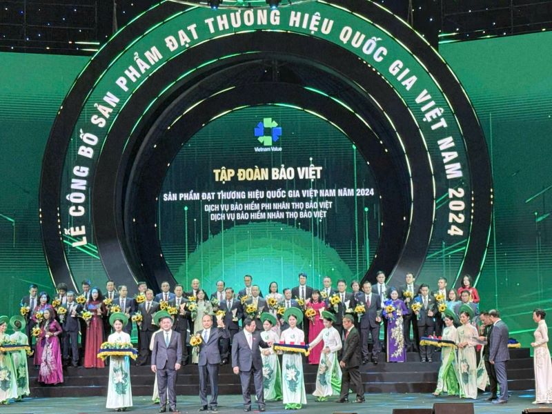 Bao Viet - The only insurance brand to consecutively achieve National Brand, demonstrating the position of the leading Finance - Insurance Group in Vietnam. Photo: TDBV