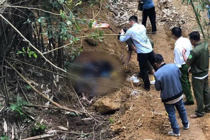 Cơ quan chức năng đang truy bắt nghi phạm vụ án mạng 1 người tử vong ở xã Bình Thanh, huyện Cao Phong. Ảnh: Người dân cung cấp.
