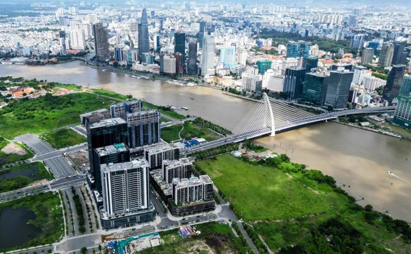 HCMC is currently retaining 21% of the budget. Photo: Anh Tu