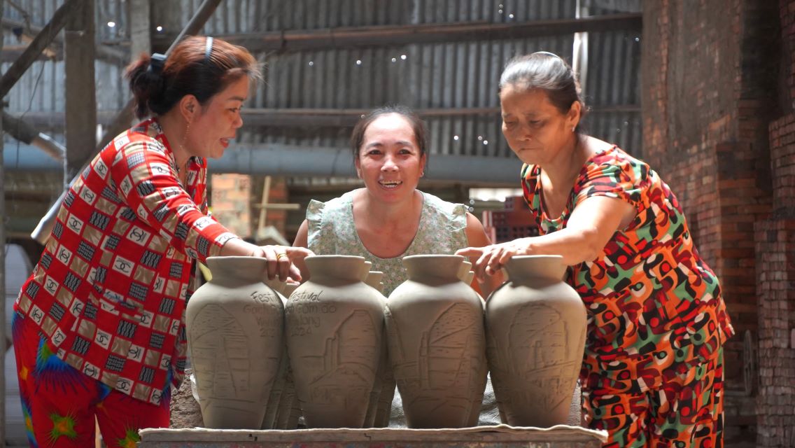 Red pottery in Vinh Long