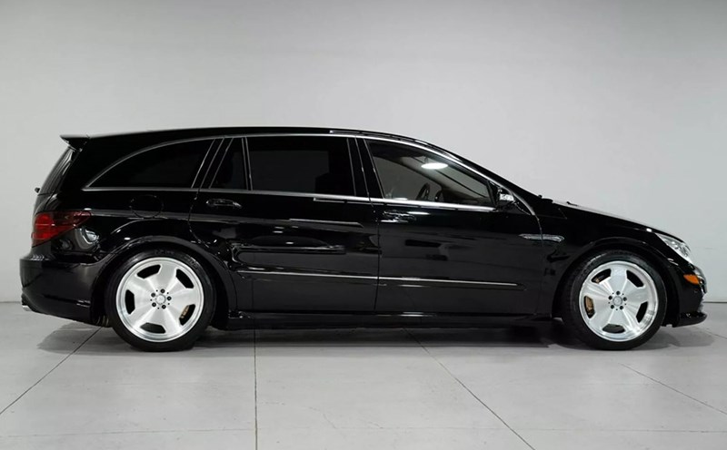Close-up of the Mercedes-Benz R63 AMG. Photo: Mercedes