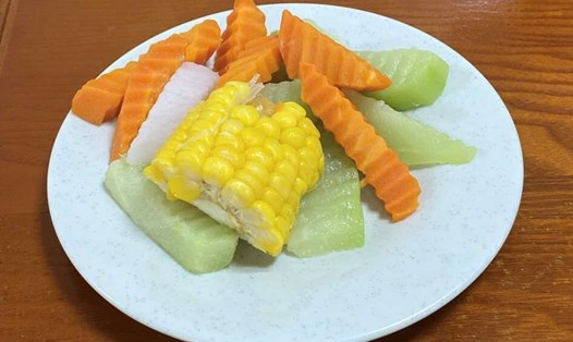 Ăn bữa tối đúng cách về thời gian và thực phẩm sẽ làm giảm mỡ nội tạng. Ảnh: Nguyễn Thân