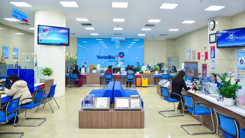 VietinBank no luc day manh doi moi sang tao, chuyen doi manh me mo hinh tang truong. Ảnh: VietinBank