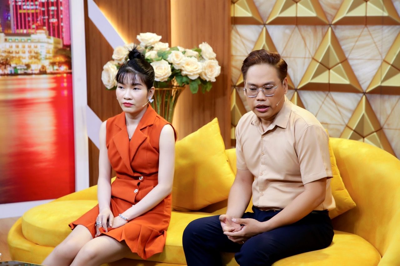 Mr. Quan and his wife got married in difficult times. Photo: Producer.