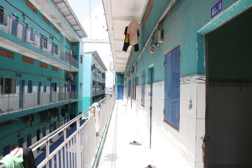 Dormitories in Tan Uyen City (Binh Duong) are empty of workers. Photo: Dinh Trong