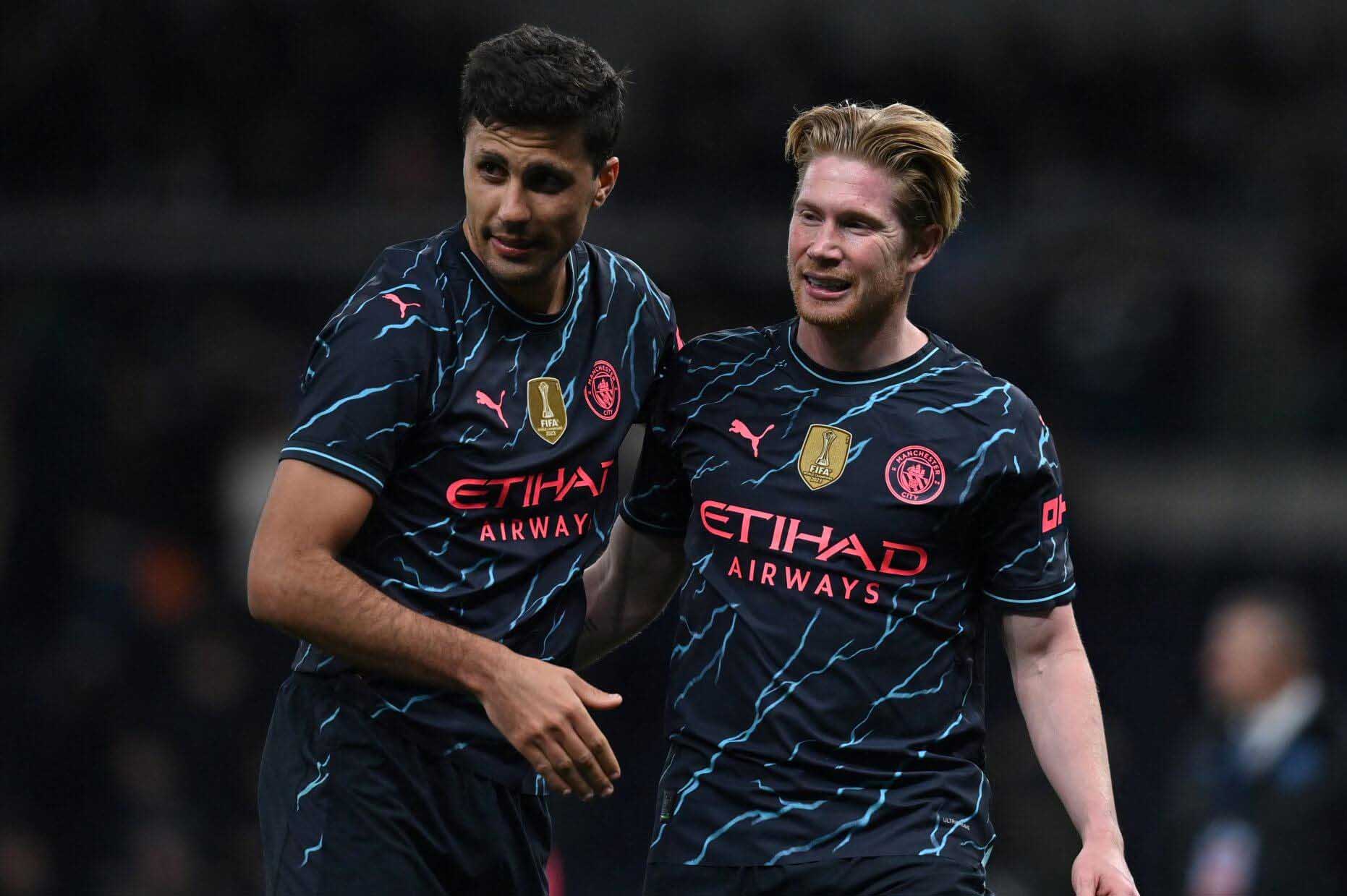 Viec thieu vang Rodri va De Bruyne de lai qua nhieu he luy cho Man City. Anh: AFP