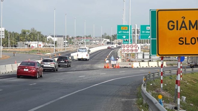 My Thuan - Can Tho Expressway. Photo: Ta Quang
