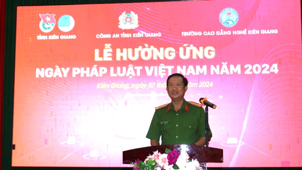 Cần quan tâm chia sẻ, giáo dục lý tưởng, kỹ năng sống, hướng nghiệp cho thanh niên Ảnh: Công an Kiên Giang