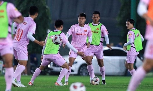 Tuyển Việt Nam cần tính toán kỹ lưỡng trước khi bước vào hành trình tại AFF Cup 2024. Ảnh: Minh Dân