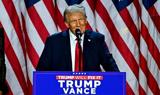 Ông Donald Trump phát biểu trong sự kiện đêm bầu cử tại West Palm Beach, Florida ngày 6.11. Ảnh: AFP