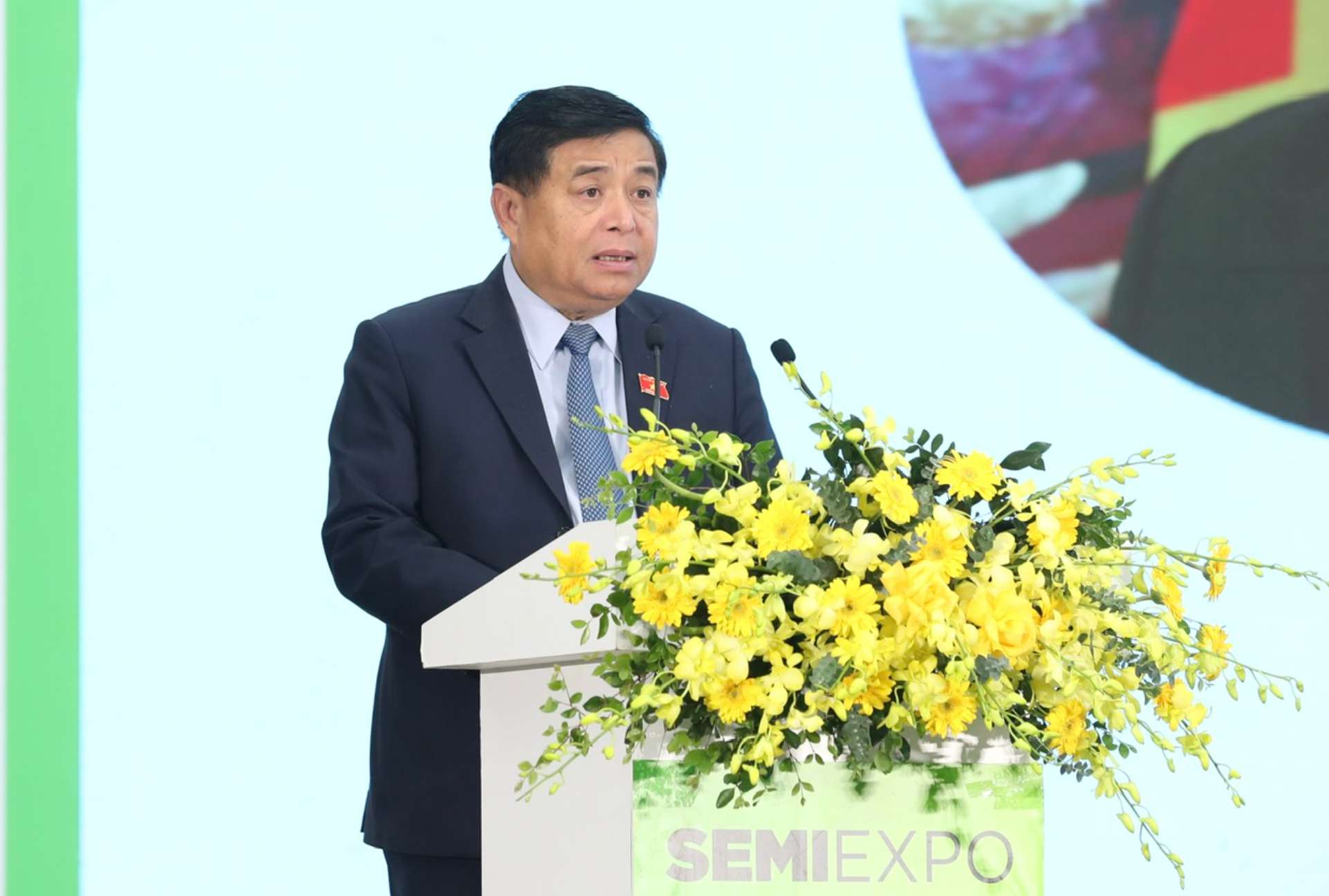 Bo truong Bo Ke hoach va Dau tu Nguyen Chi Dung phat bieu tai Trien lam nganh cong nghiep ban dan Viet Nam 2024 – SEMIExpo Viet Nam 2024. Anh: NIC