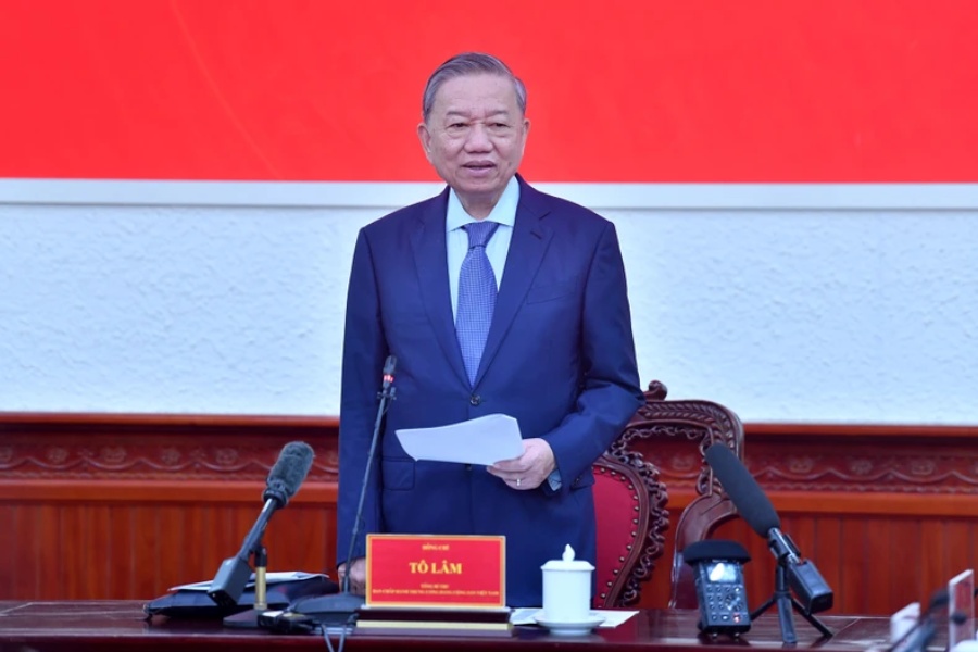 General Secretary To Lam emphasized the need to prevent group interests and legal impacts. Photo: Dang Khoa