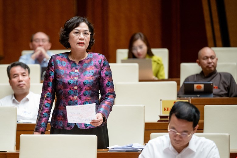 Thống đốc Ngân hàng Nhà nước Việt Nam Nguyễn Thị Hồng cho biết, nhu cầu vay vốn đang tăng nên khó giảm lãi suất vay. Ảnh: Quochoi.vn