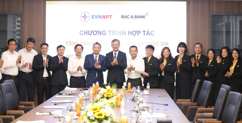 Bac A Bank finances 6 power transmission projects. Photo: Tra My