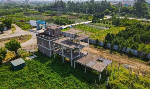 Dự án bệnh viện Cuộc sống mới (TP Từ Sơn, Bắc Ninh), tổng mức đầu tư 1.500 tỉ đồng đã bị yêu cầu dừng hoạt động do bỏ hoang, gây lãng phí nhiều năm. Ảnh: Trần Tuấn