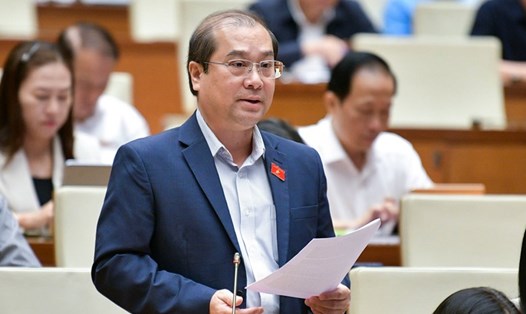 Đại biểu Quốc hội Trình Lam Sinh cho biết bị lộ số điện thoại, chức vụ và nhiều lần bị đe dọa lừa đảo. Ảnh: Phạm Thắng