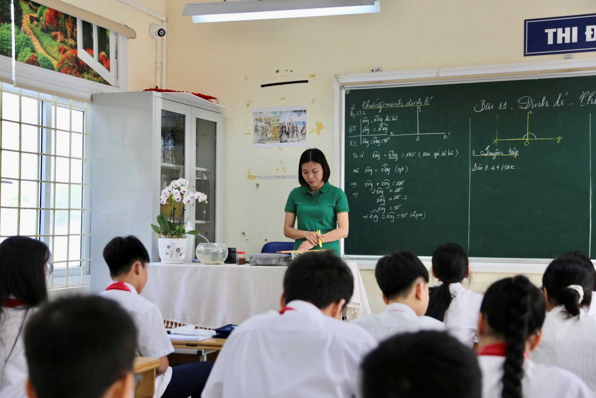 Mot tiet hoc cua giao vien THCS tai Ha Noi. Anh: Van Trang