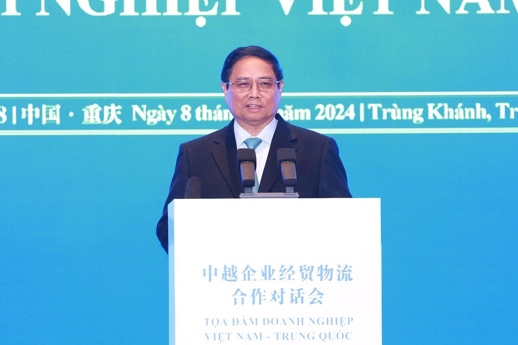 Politburo member and Prime Minister Pham Minh Chinh speaks at the Vietnam-China business forum. Photo: VGP